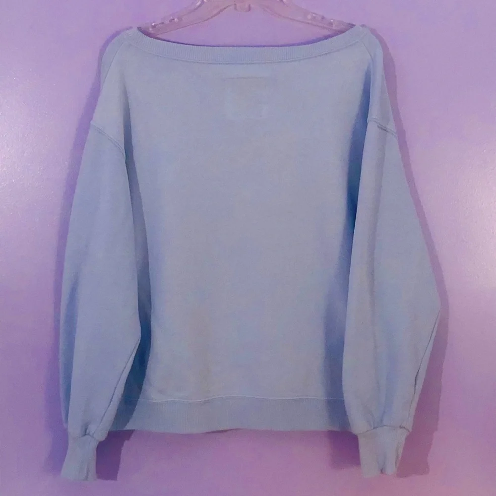 Hollister Baby Blue Boat Neck Oversized Graphic Sweatshirt Size XS - Picture 5 of 7